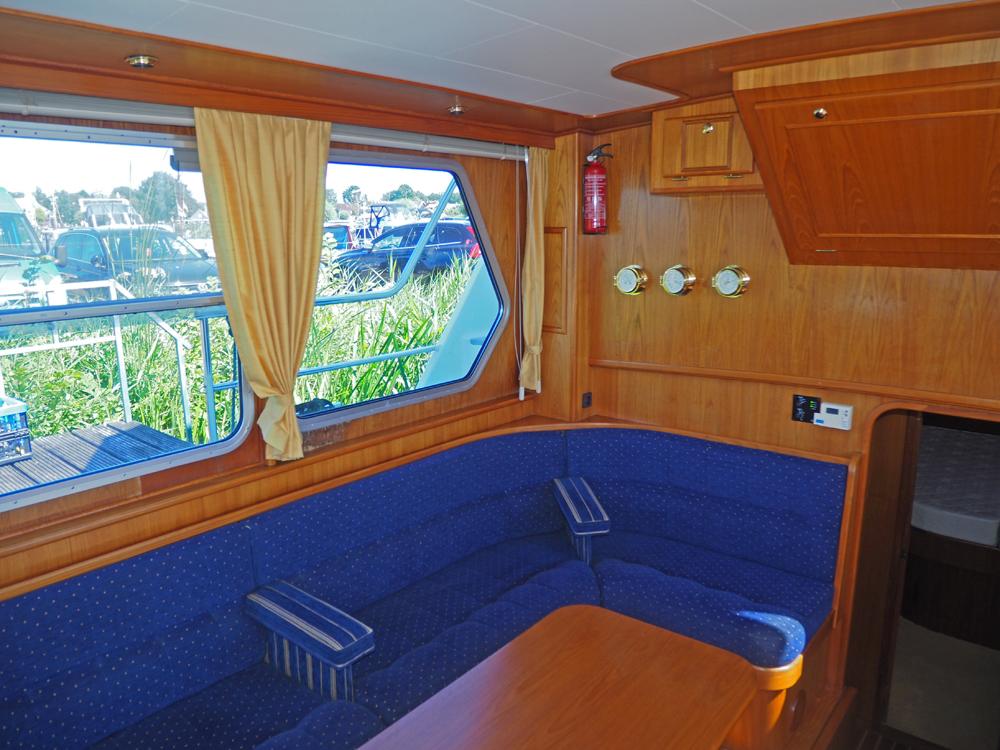 Salon, Innenausstattung